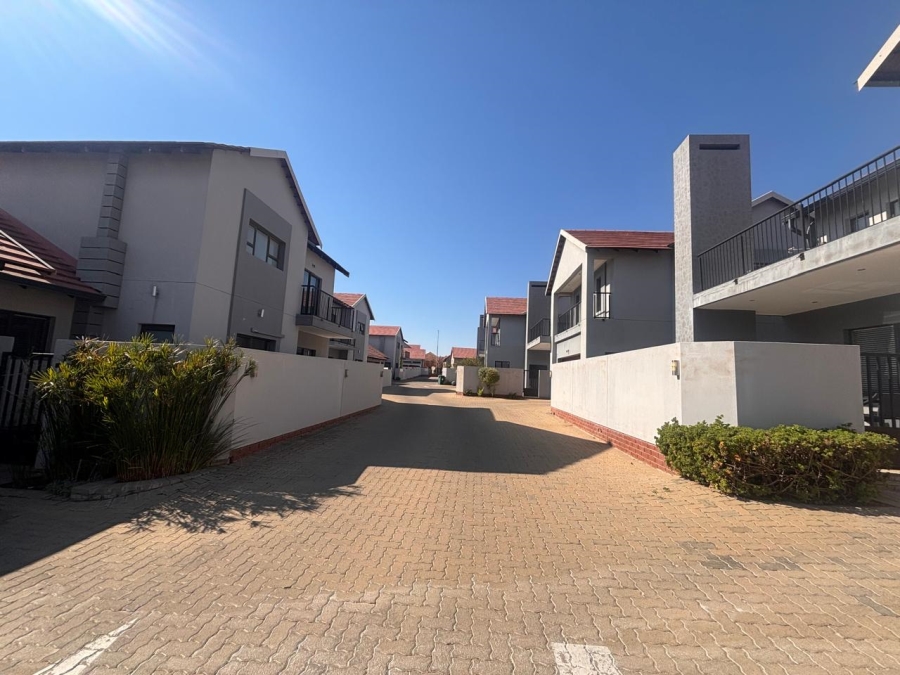 3 Bedroom Property for Sale in Wild Olive Estate Free State
